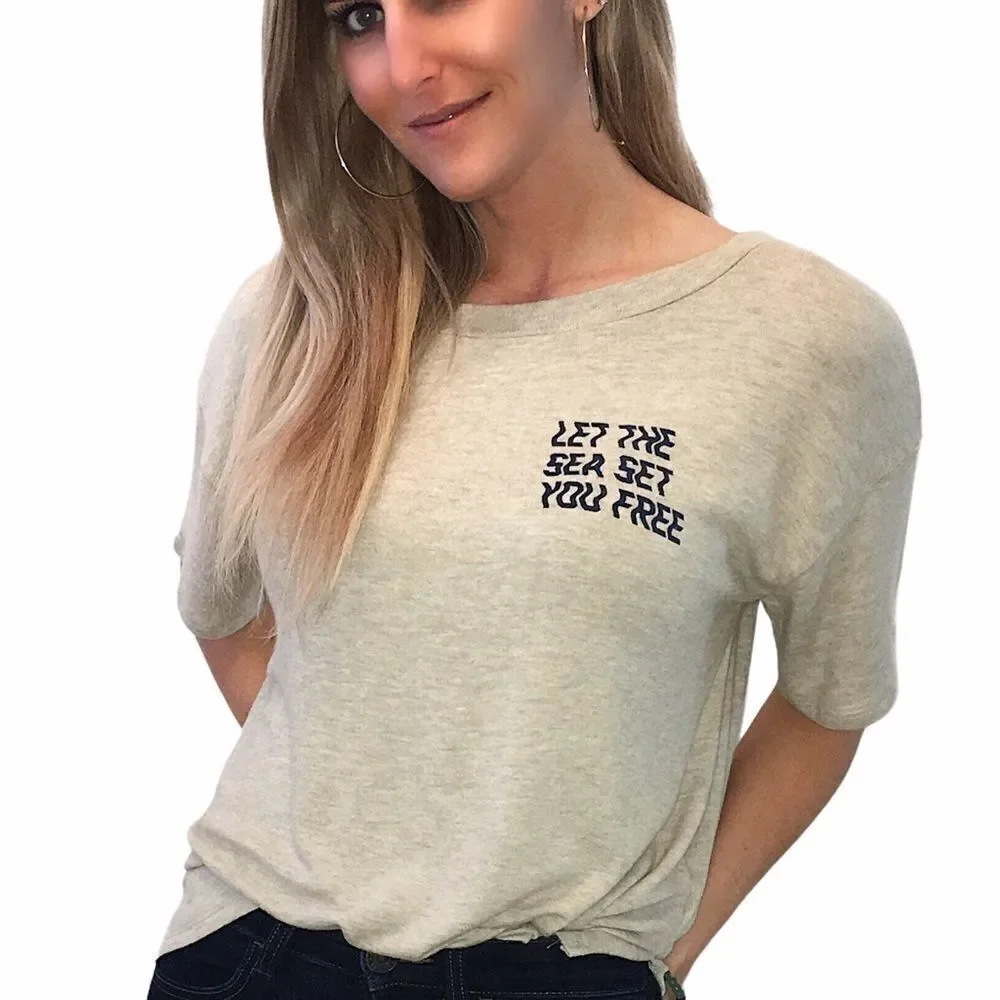 NWT SADIE & SAGE Oatmeal Graphic Knit Tee Shirt - Picture 7 of 10